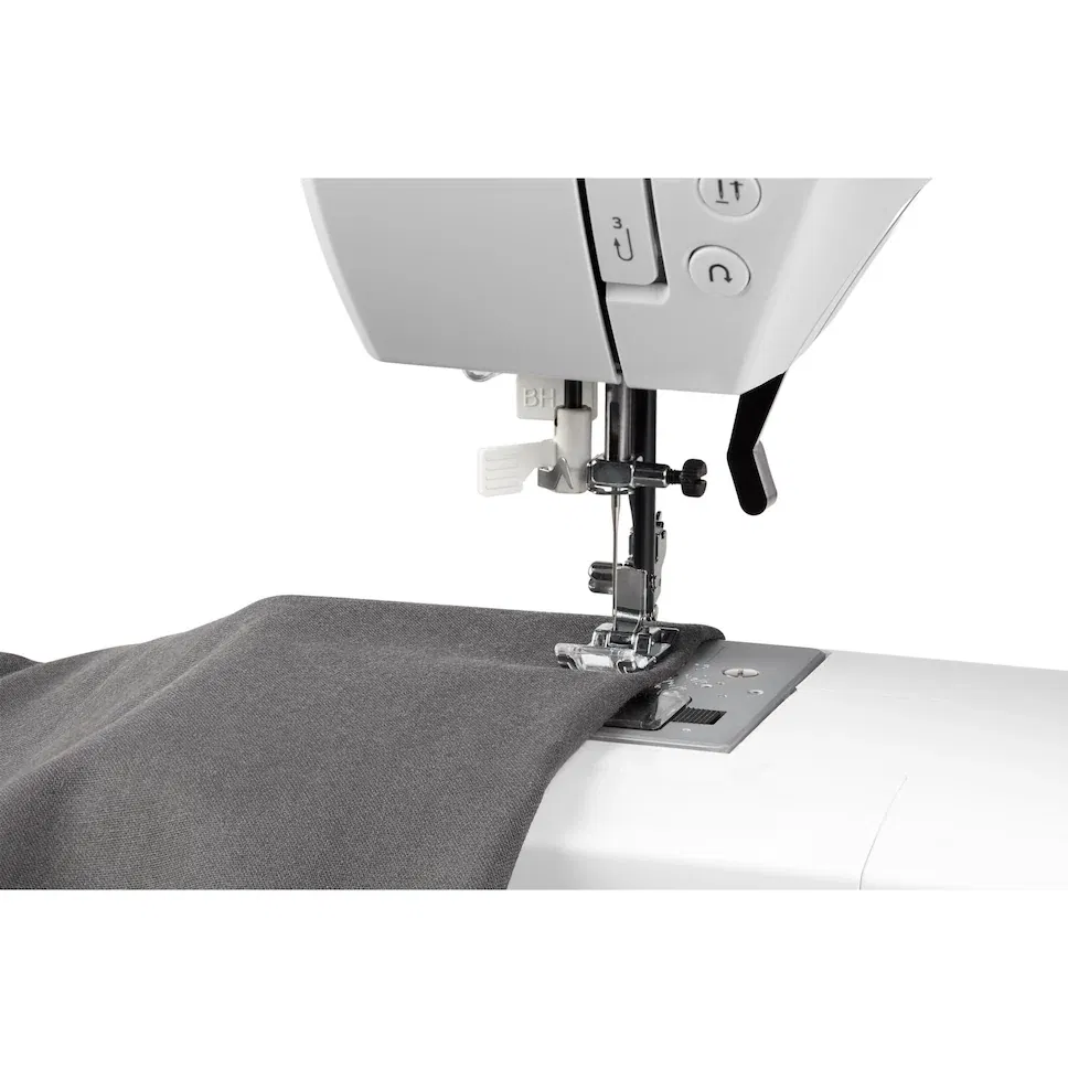 Digital Sewing Machine MD 15694